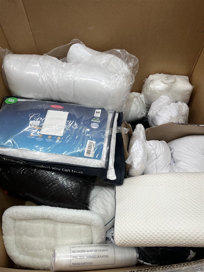 16 x Assorted Doonas; Incl. Pregnancy pillows, Normal Pillows, Quilts & Mor