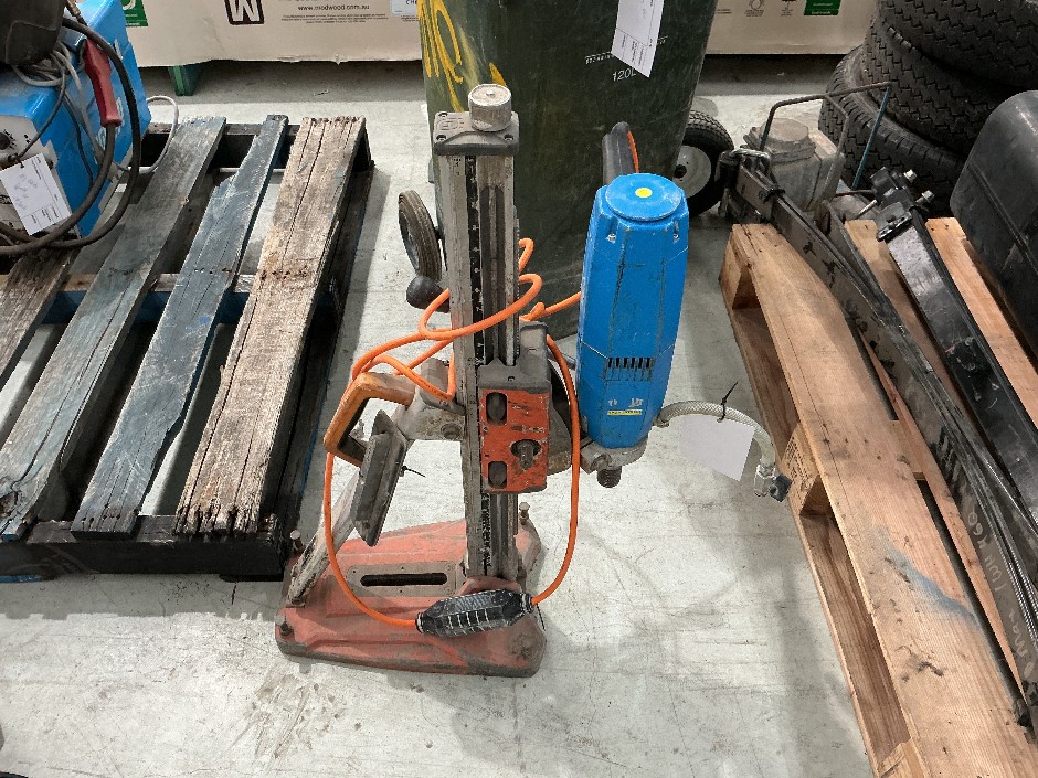 Drill & Husqvarna Stand