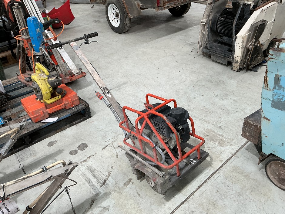 <p>Husqvarna Soff Cut X150 Saw</p>