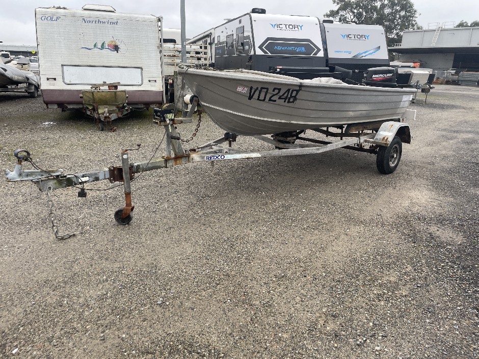 Stacer 37 Boat