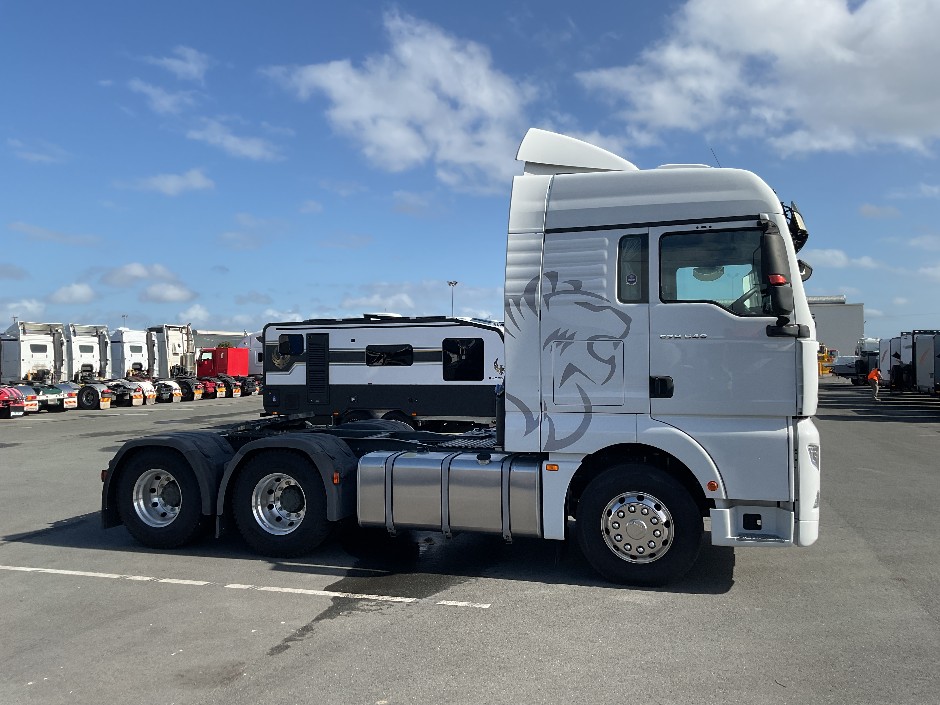 <p>2024 Sinotruk Sitrak ch7  6x4 Prime Mover</p>