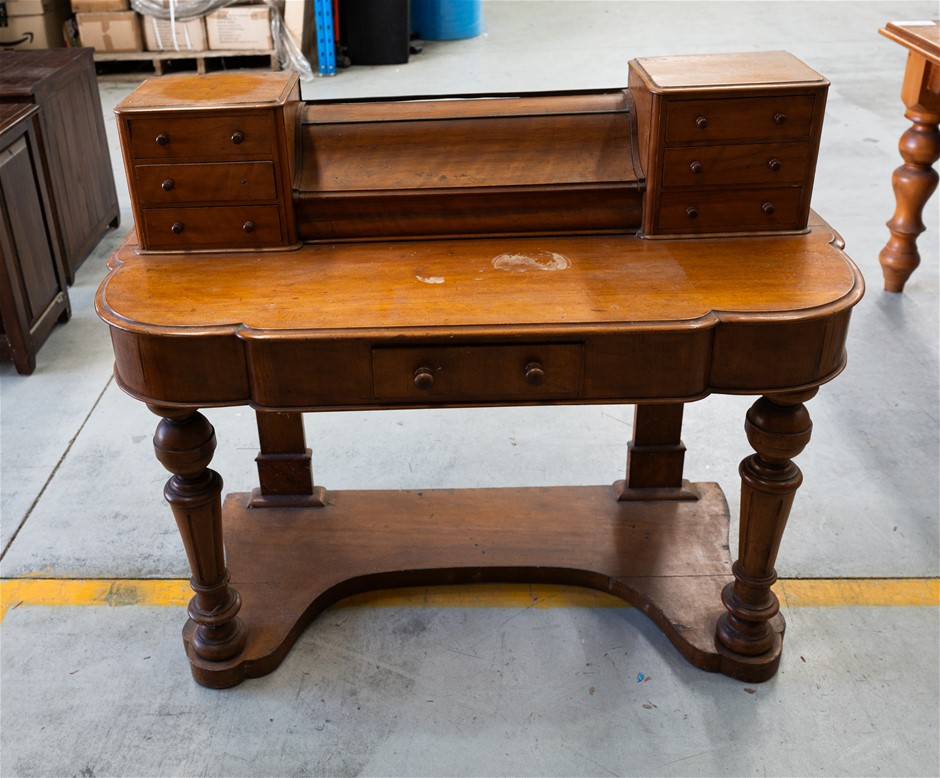 Antique Style Side Table w/ 7 Draws, 110 x 500cm. N.B: 1 x draw knob is mis