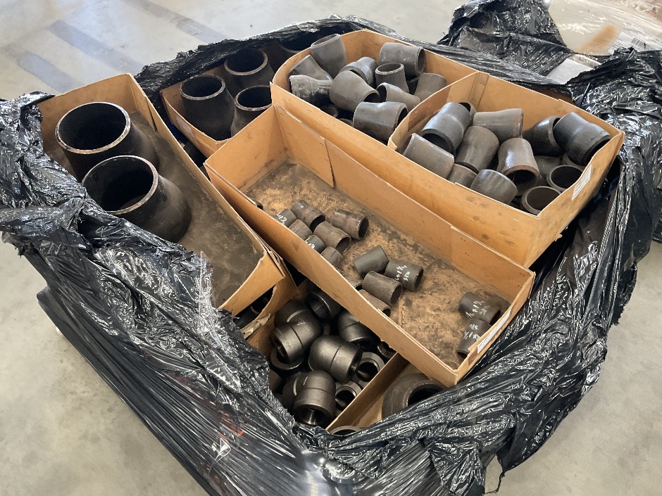 <p>Pallet containing couplings</p>