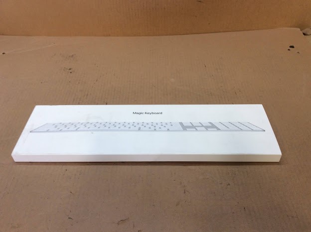 Apple MQ052ZA/A Magic Keyboard with Numeric Keypad - New