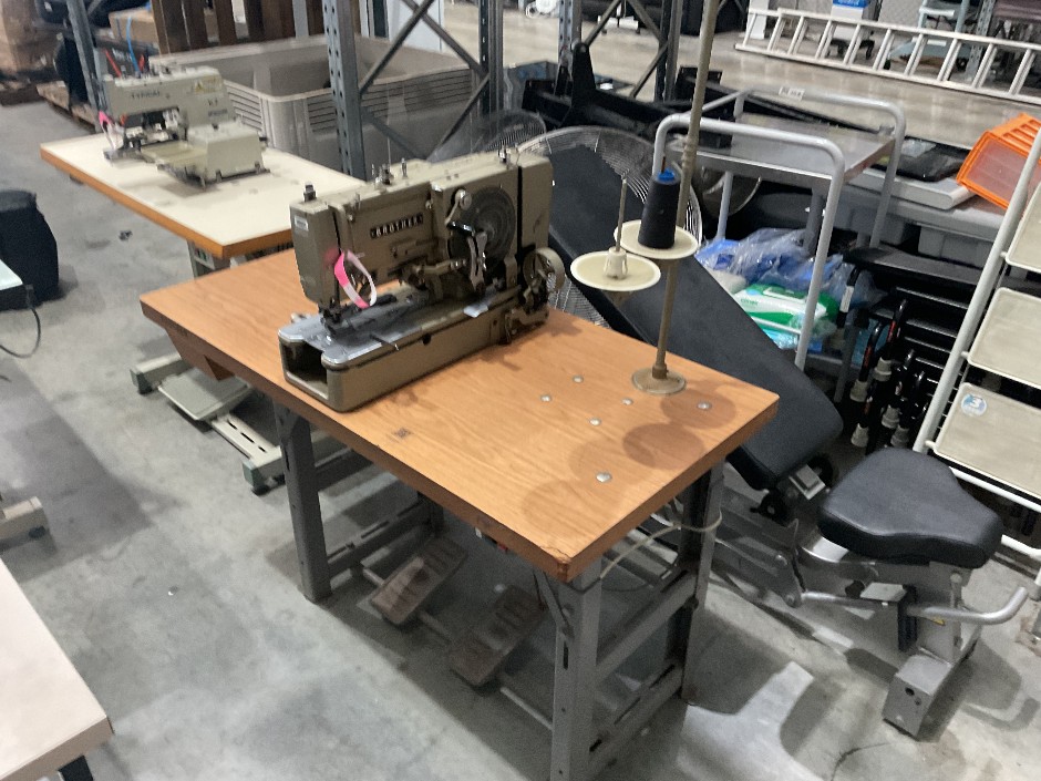 <p>Brother Industrial Buttonhole Machine</p>