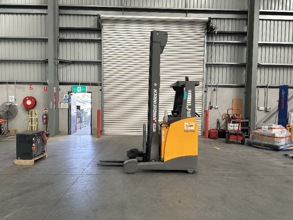 <p>2017 Jungheinrich ETV116n Electric Reach Forklift</p>