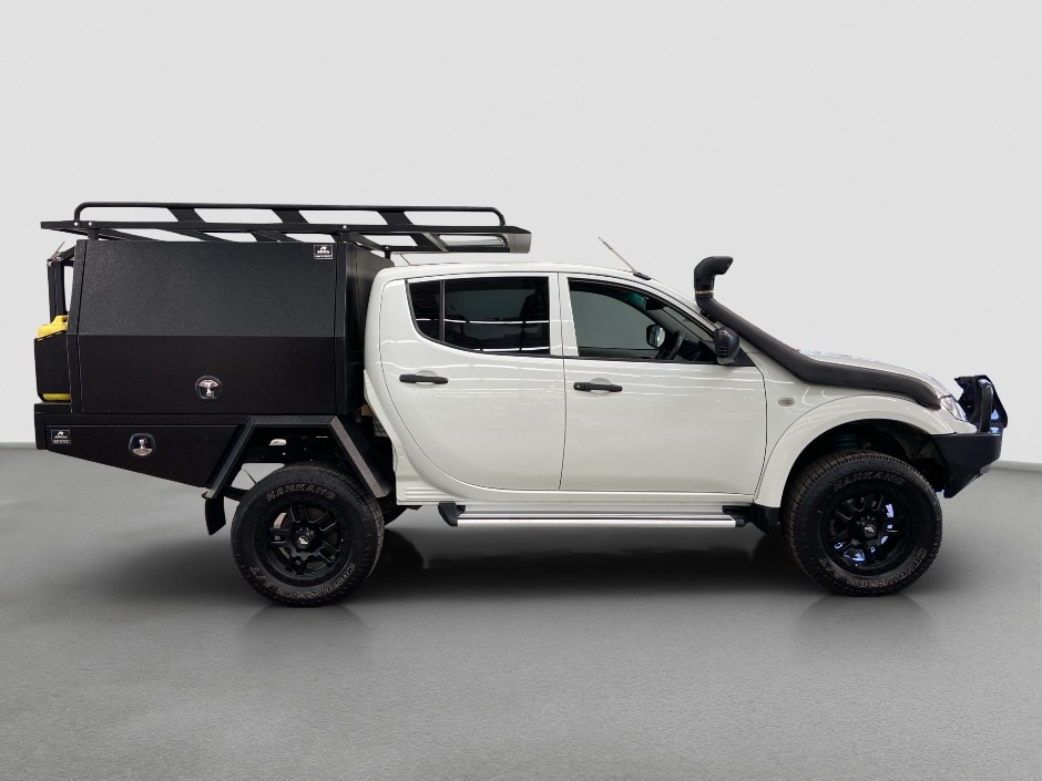 2014 Mitsubishi Triton GLX Diesel