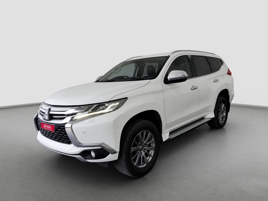 2017 Mitsubishi Pajero Sport Exceed Diesel