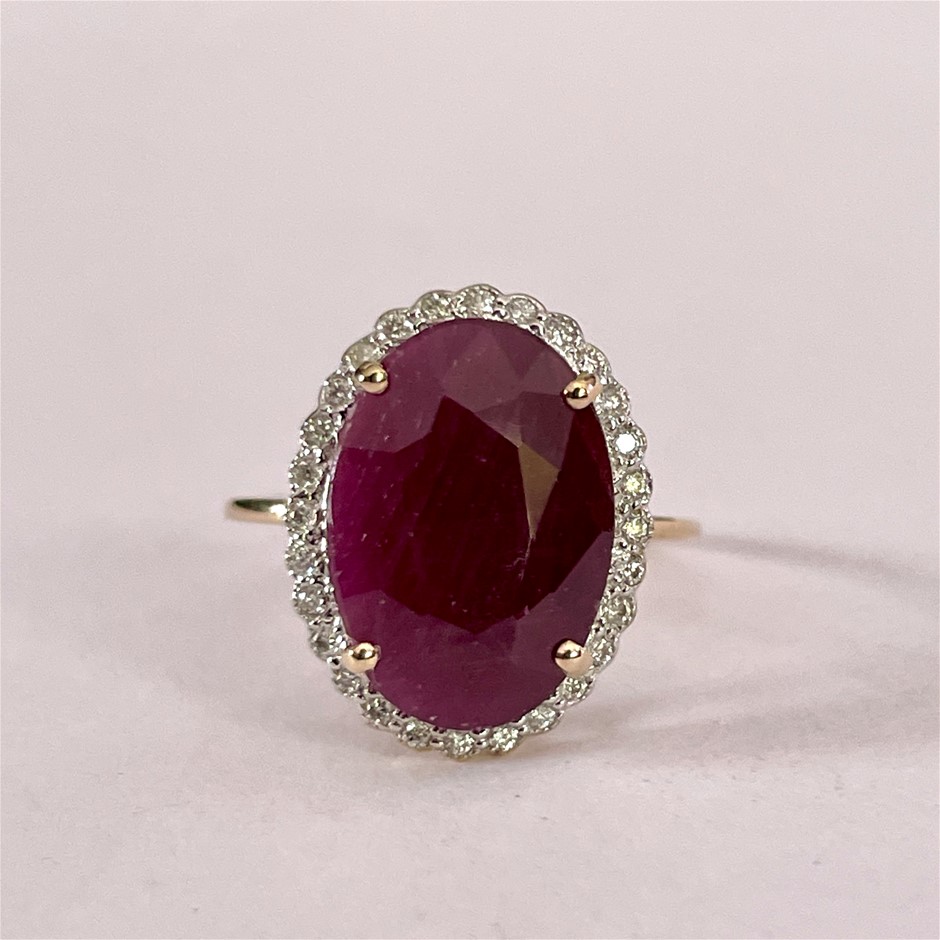 Yellow Gold Natural Ruby & Diamond Ring with IGI valuation