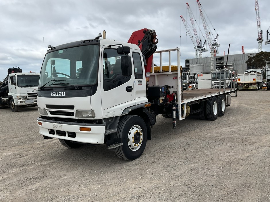 2005 Isuzu FVM 1400 Long 6x2 Crane Truck