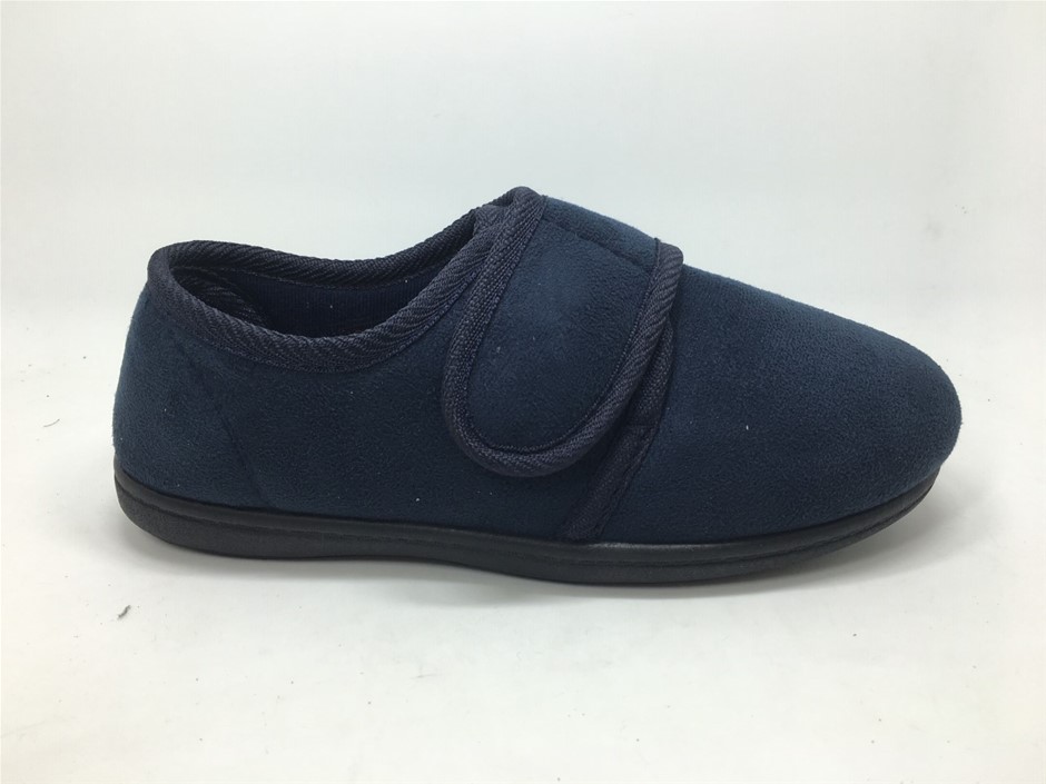 Winter Man Indoor Slippers Charles navy
