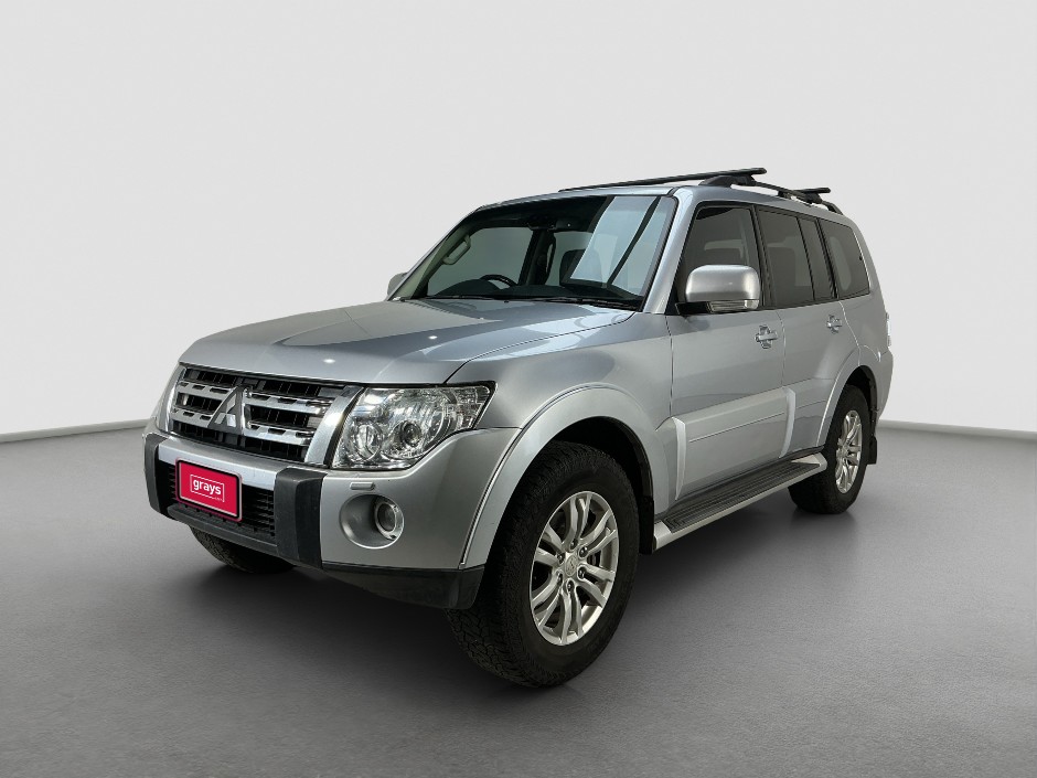 2013 Mitsubishi Pajero VR-X Diesel