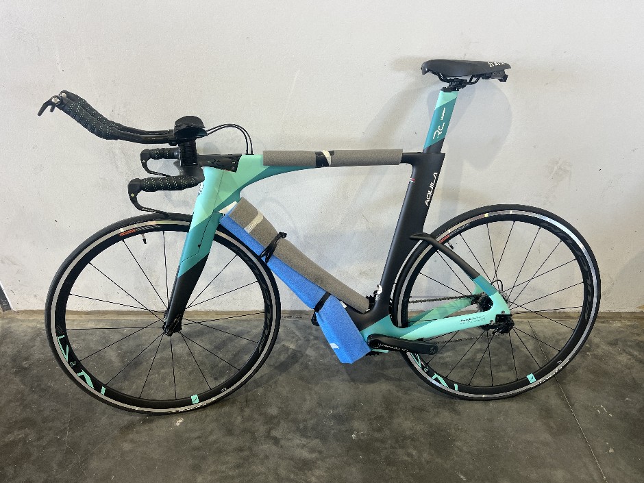 <p>Bianchi Aquila</p>