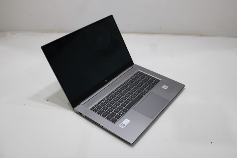 <p>HP ZBOOK STUDIO G7 MOBILE WORKSTATION</p>