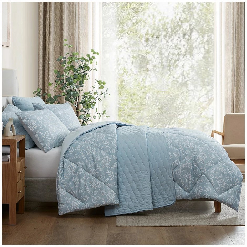 JENNIFER ADAMS Comforter Set, King, 6-Piece Set Scattered Botanical, Blue.