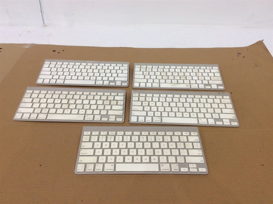 Apple A1314 Wireless Keyboards (Lot of 5)