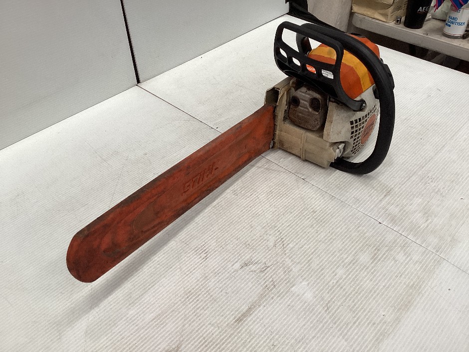 STIHL CHAINSAW MS 211