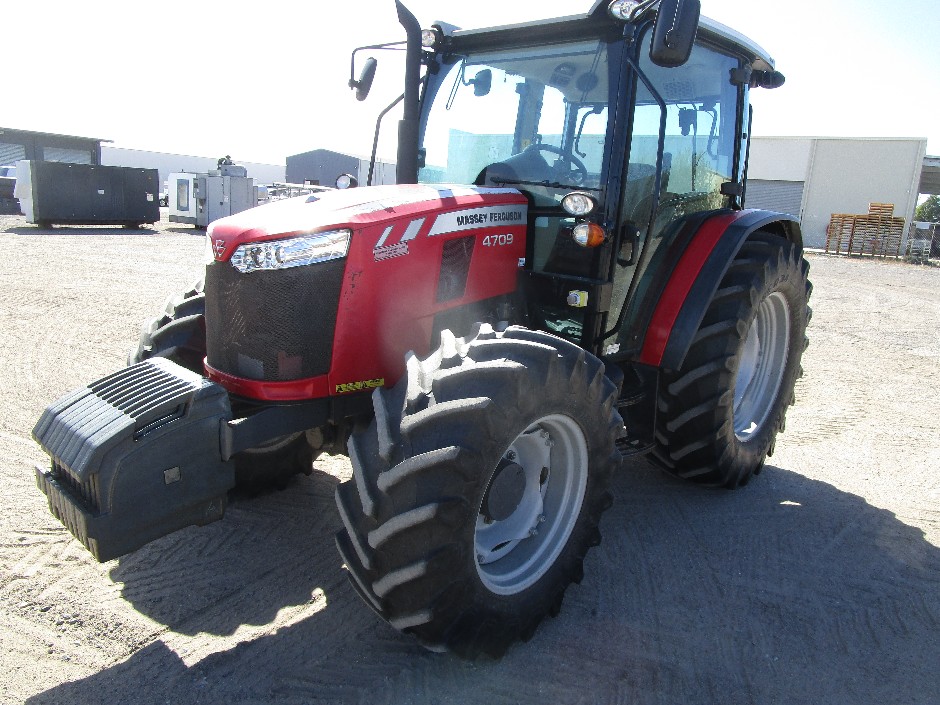 2021 MASSEY FERGUSON 4709