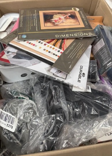 Assorted Box of Homeware Items.  NB: Items may not be in original packaging