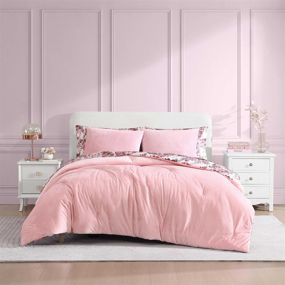 BETSEY JOHNSON Full/Queen Comforter Set