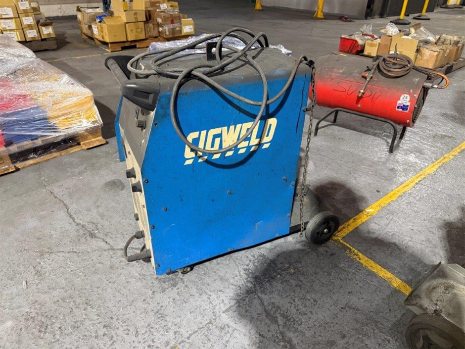 CIGWELD Transmig 220 Mig Welder