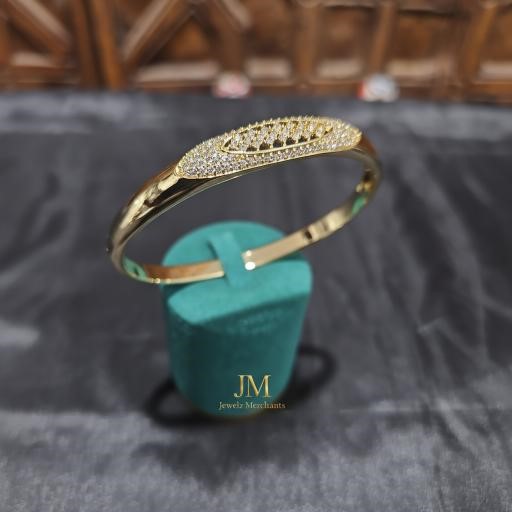 18K/Italy Gold Filled Bangle -(stamped 18K/Italy) Bonus Gift