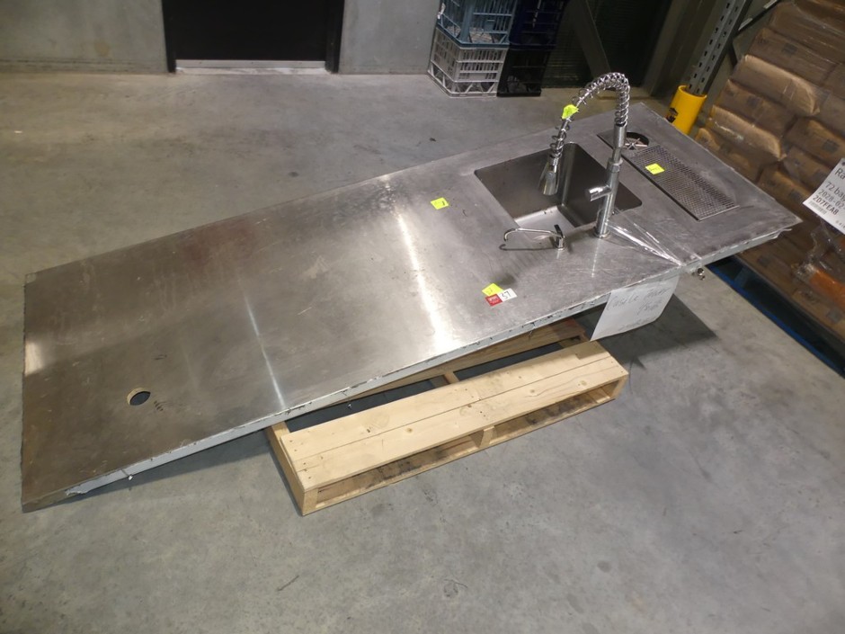 Large Stainless Steel Commercial Sink/Work Bench with Pre-Rinse Spray