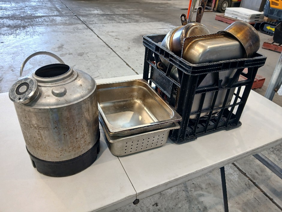 <p>Assorted Commercial Kitchen Equipment</p>