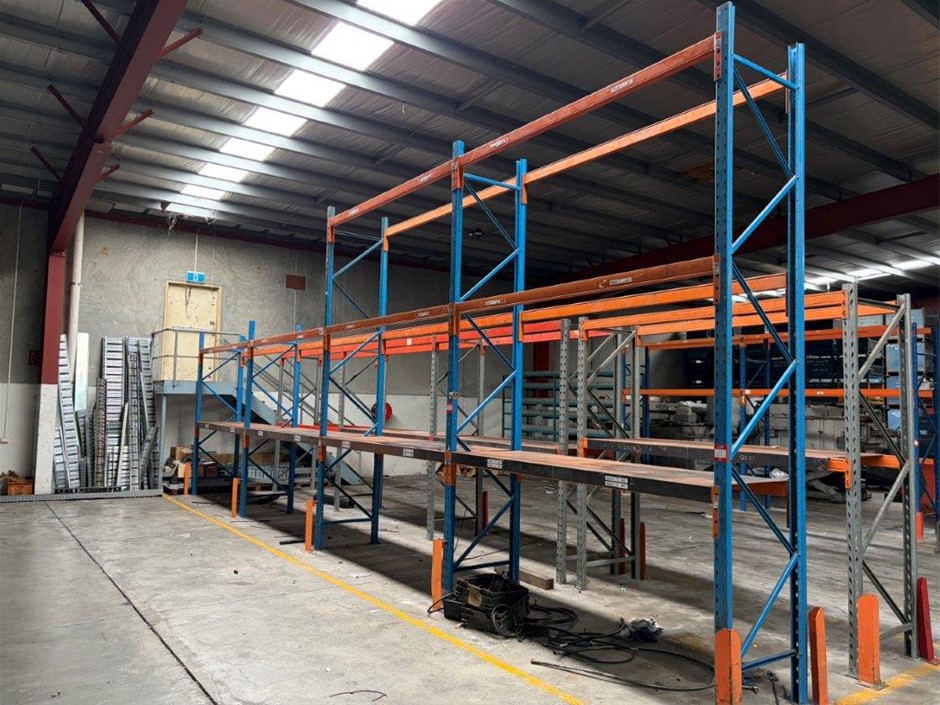 4 x Assorted Bays Of Pallet Racking