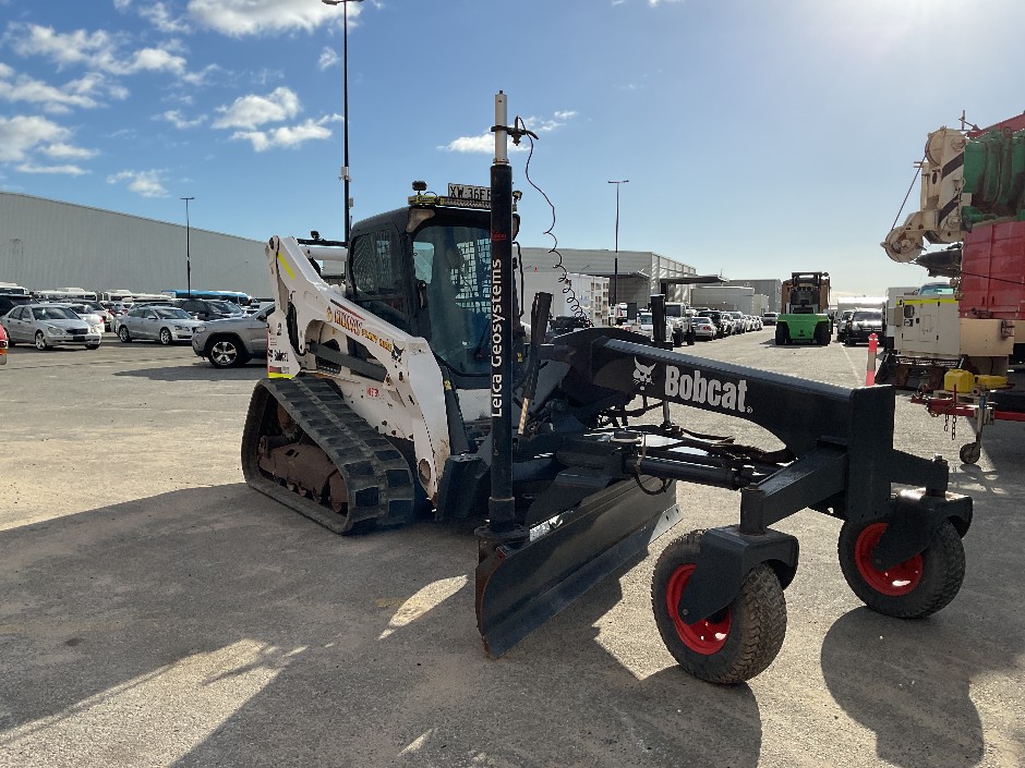 <p>2019  Track Loader</p>