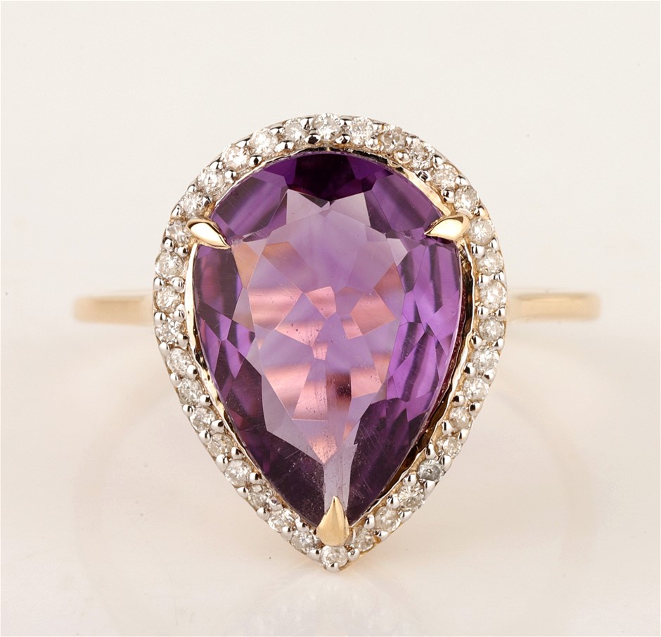 Yellow Gold Natural Amethyst & Diamond Ring with IGI valuation