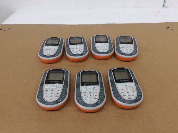 Promethean ActivExpression Handheld Student Response Devices (Lot of 7)