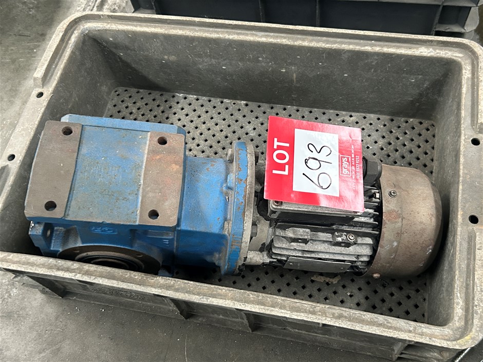 Electrical Motor and Gearbox Reducer Unit