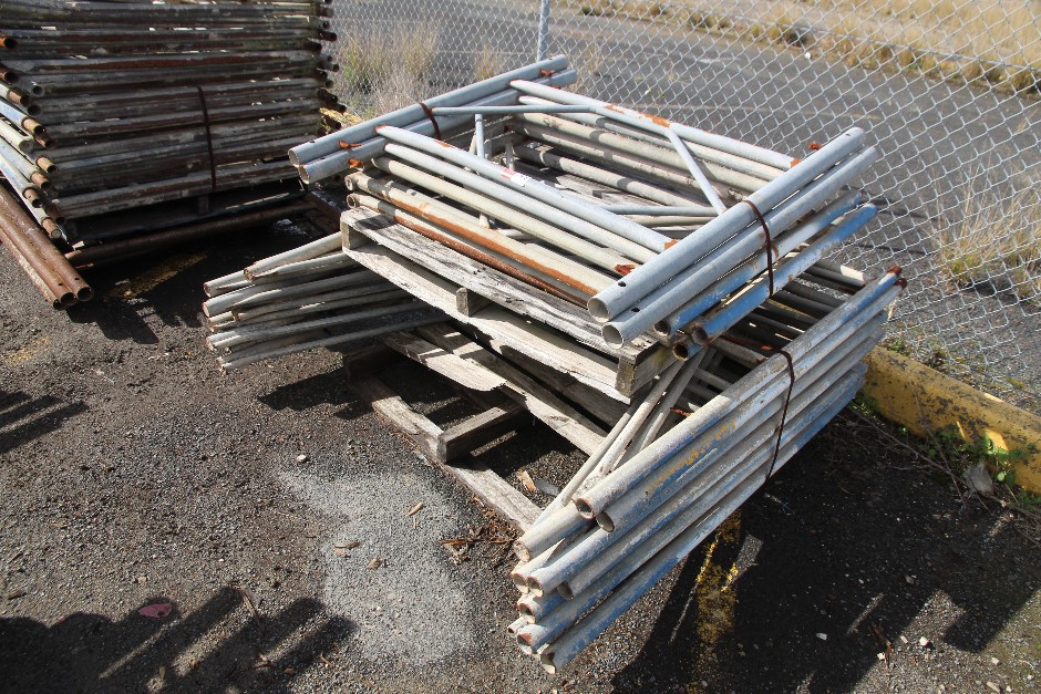 <p>Bricker-Scaffolding End Frames (Sticker 193)</p>