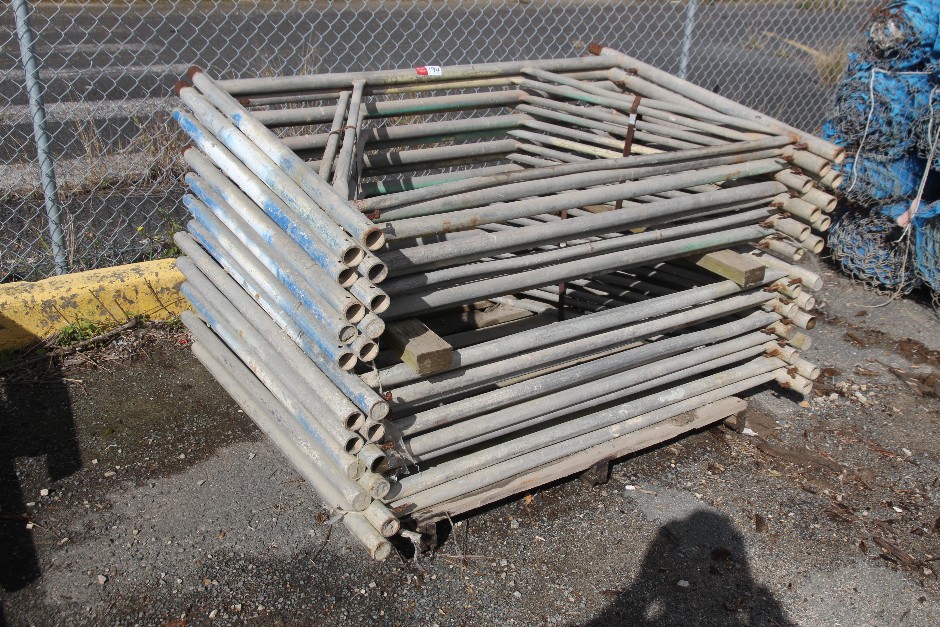 <p>Bricker-Scaffolding End Frames (Sticker 194)</p>