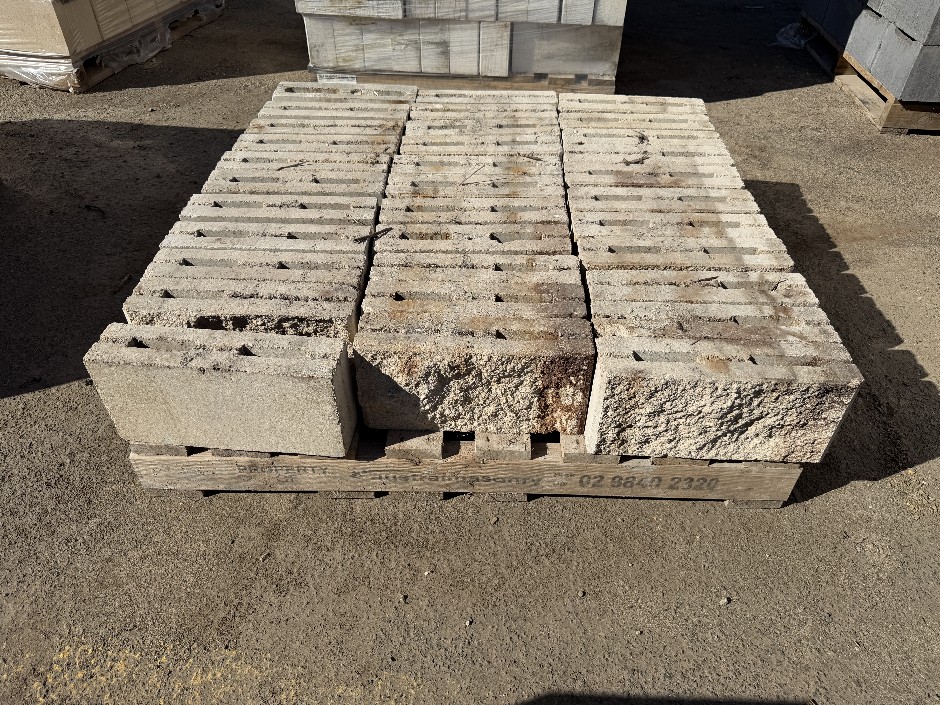 Concrete Building Blocks - Code 10.01 Off White with Rock Face 90mm x 390mm x 190mm(H) 30 Blocks, 1 Pallet