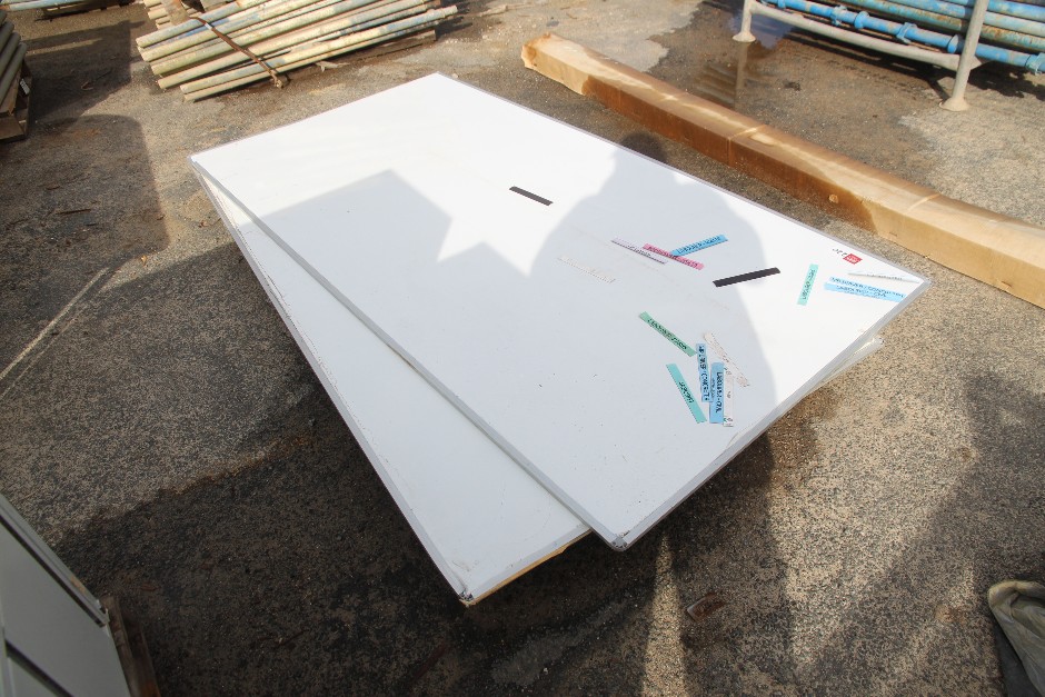 <p>Wall Mount White Boards</p>