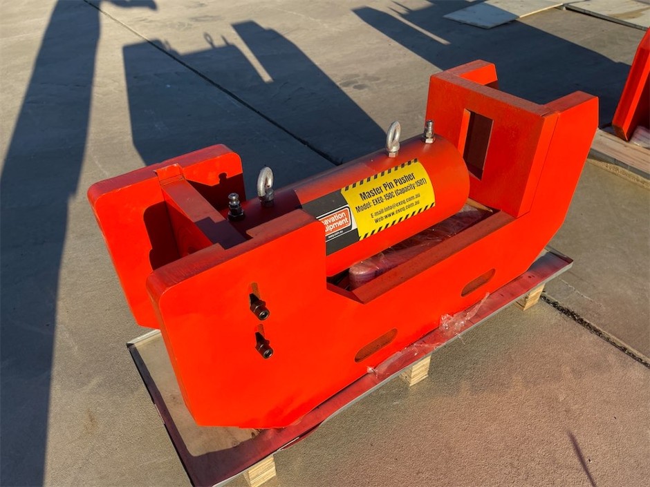 <p>150T Portable Hydraulic Track Pin Press Machine(Unused)</p>