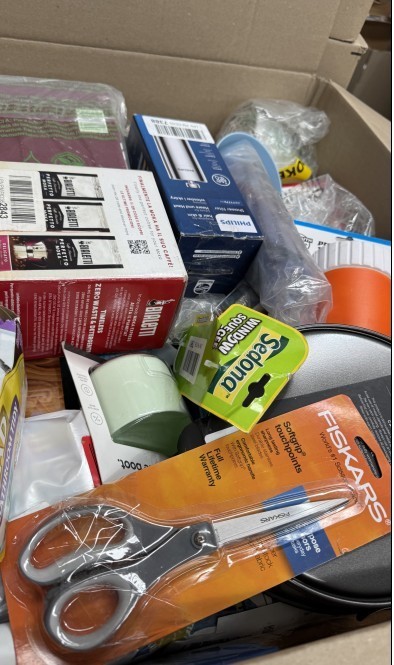 Assorted Box of Household Items.  NB: Items may not be in original packagin