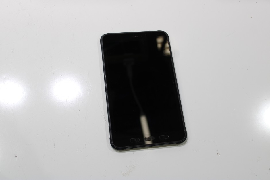 <p>SAMSUNG GALAXY TAB ACTIVE 3 SM-T575</p>