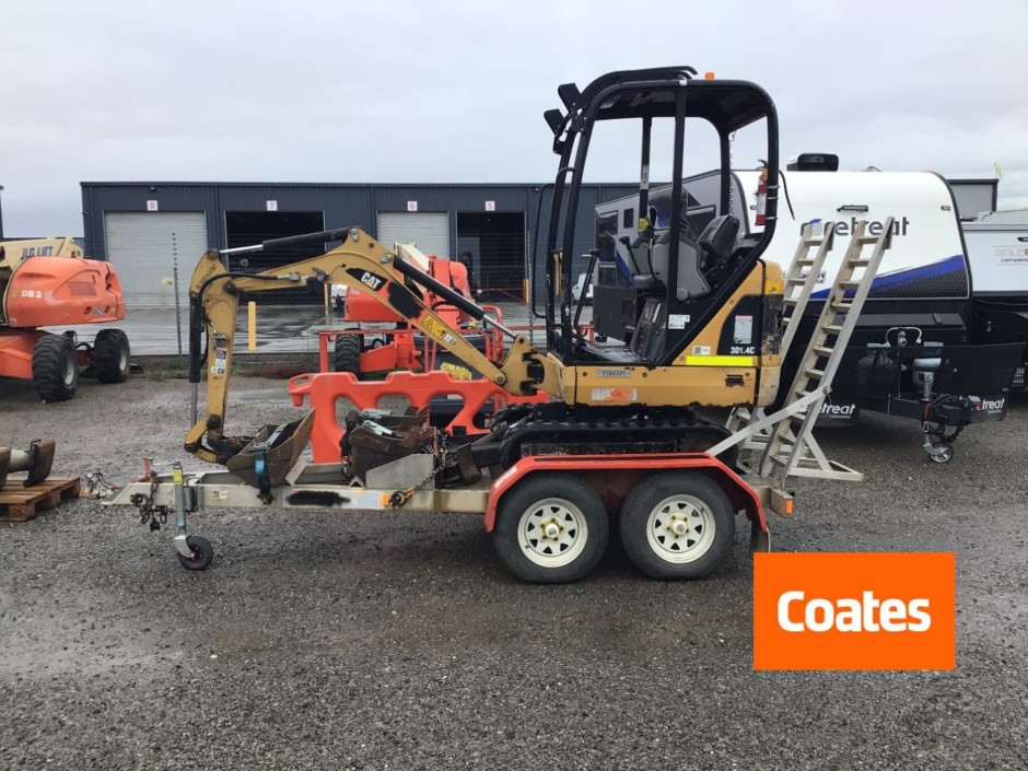 Caterpillar 301 4C Excavator and Plant Trailer Combo **Truganina**