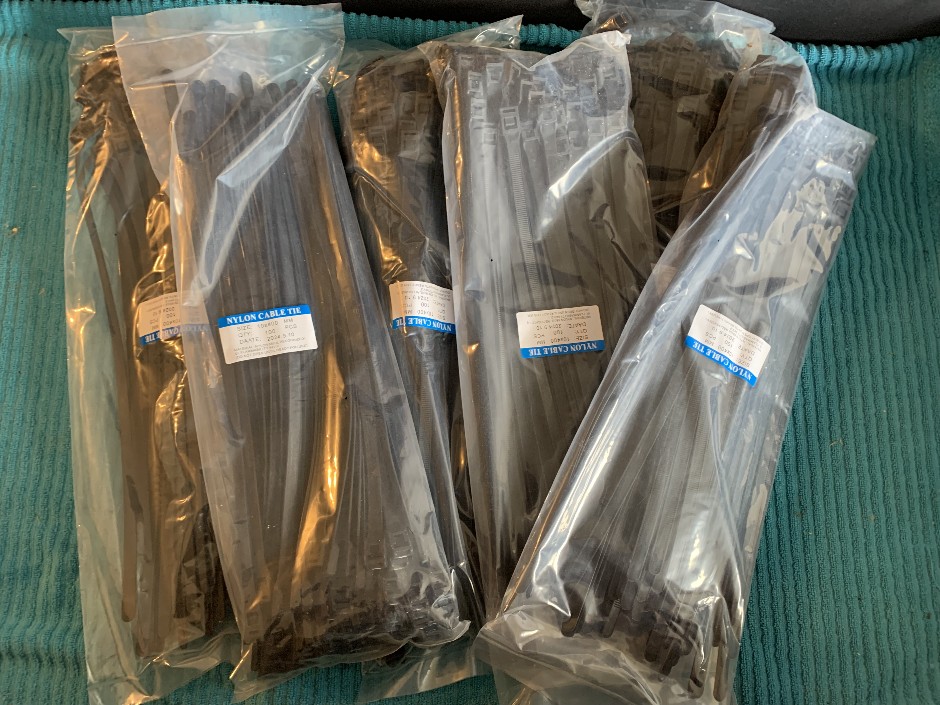 6 x Packets of Nylon Cable Ties, 10mm x 400mm (Unused)