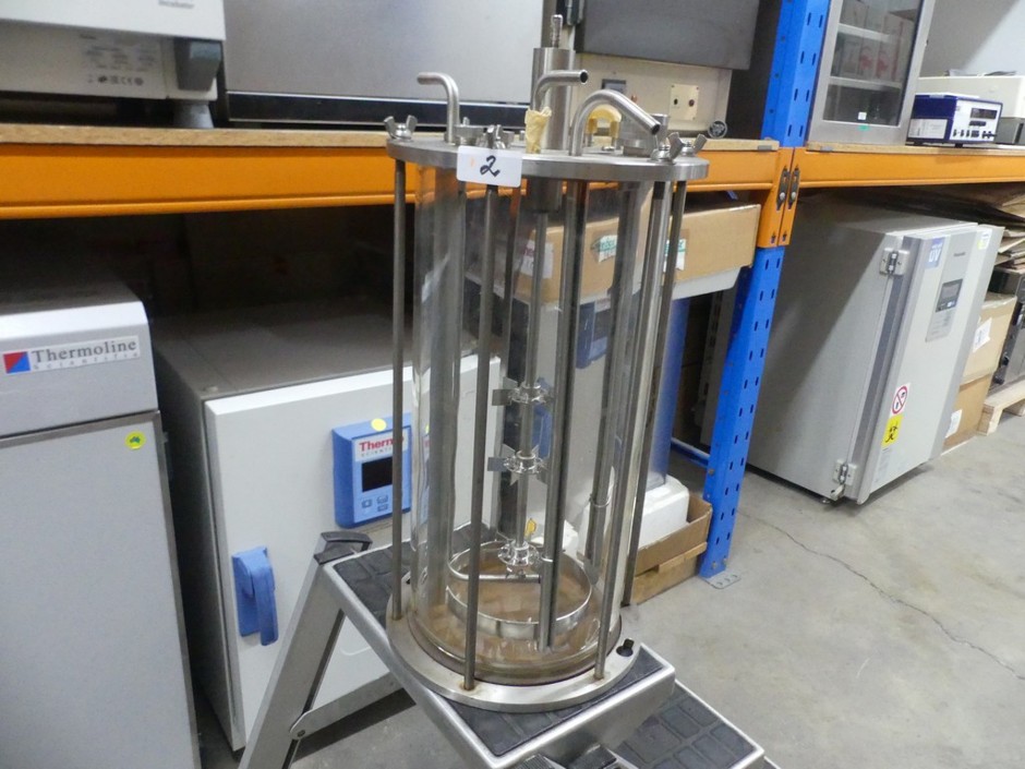<p>Fermentation Vessel 10L with 3 Tier Paddle Shaft</p>