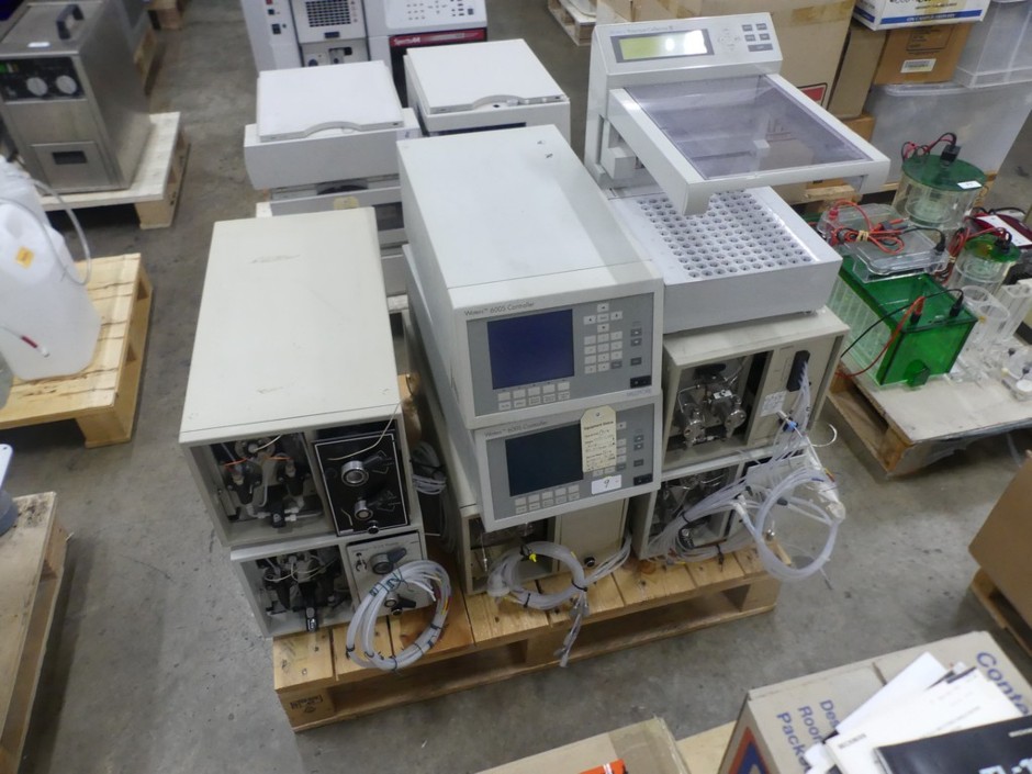 <p>HPLC equipment assorted Waters modules</p>
