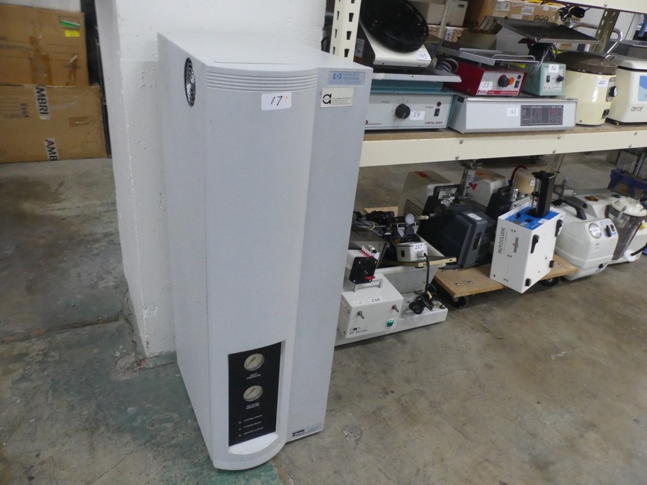 <p>Nitrogen generator 99.99% purity 1.1 /lpm output</p>