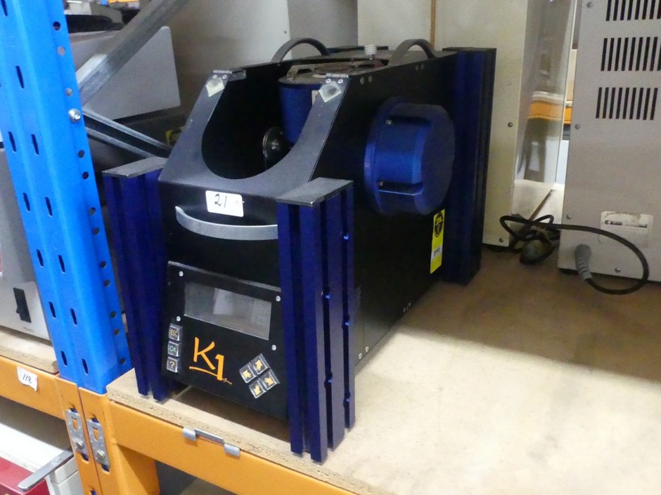 <p>Automatic Fluxer for fusion preparation of inorganic samples</p>