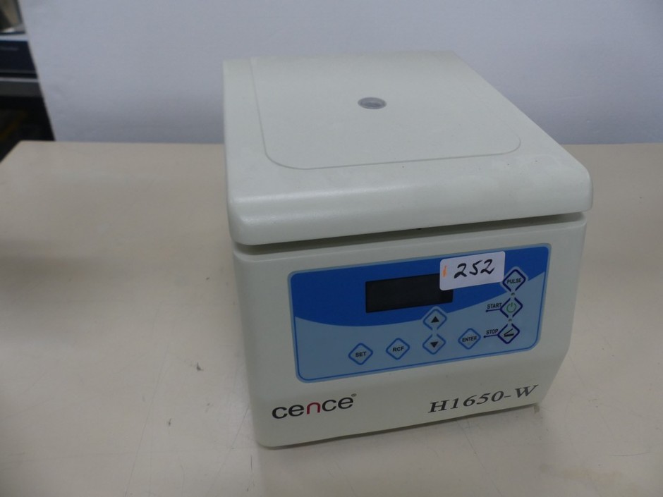 <p>Microfuge Bench Unit 24 Place Rotor Variable Speed to 13,000 RPM with Ti