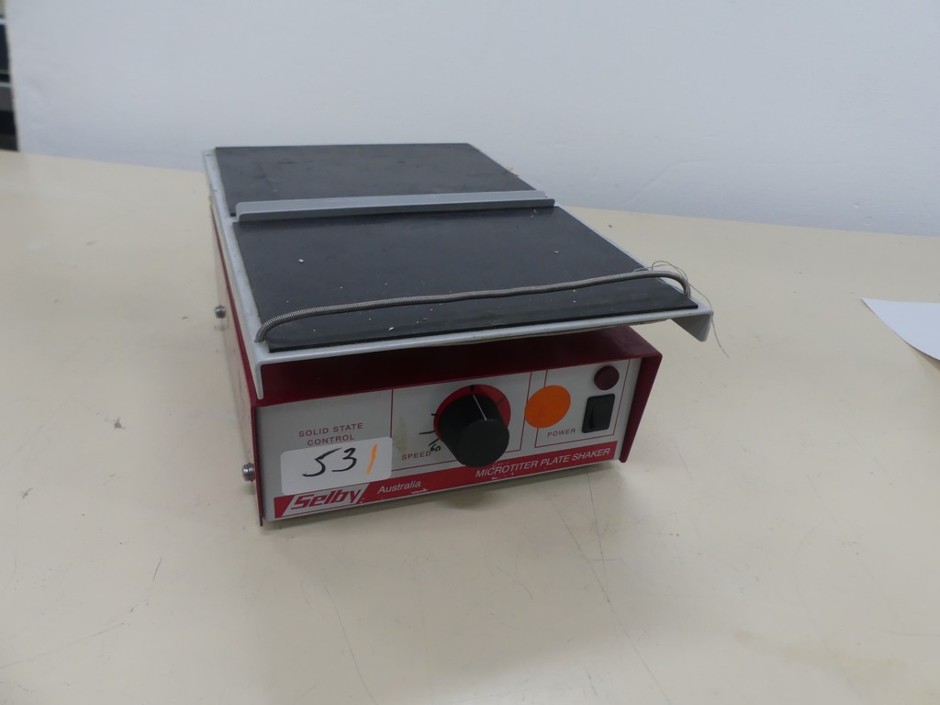 <p>Microplate Shaker Twin Plates Variable Speed</p>