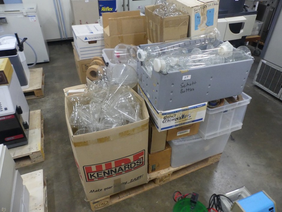 Laboratory Glassware (Pallet)