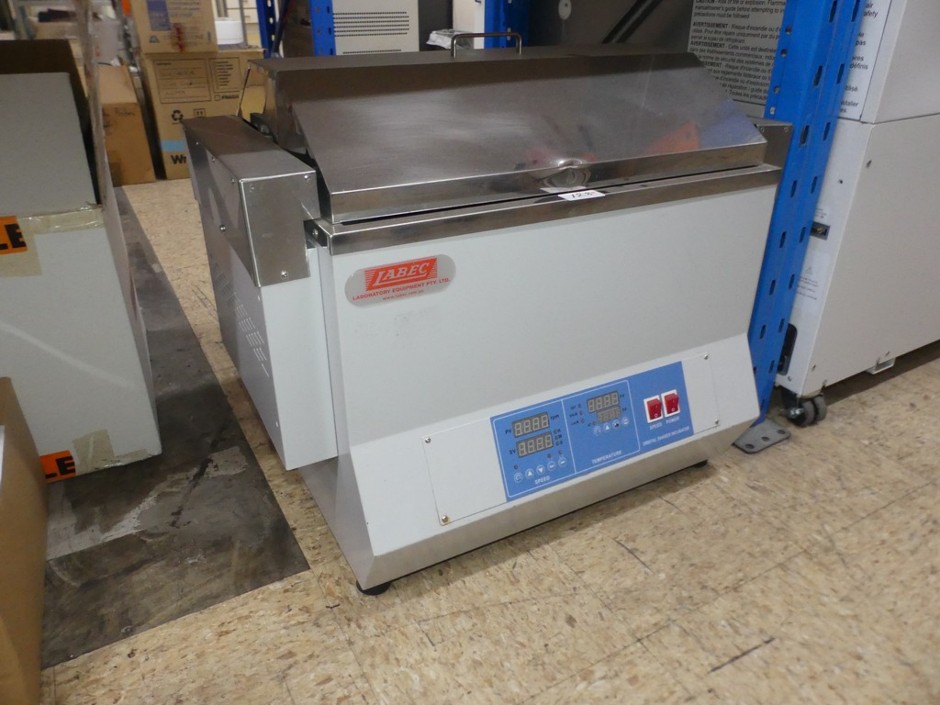 Shaking Water Bath 60 Litre Capacity Reciprocating Motion 35-200rpm/min<